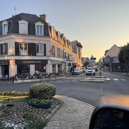 Les Embruns Apartment *